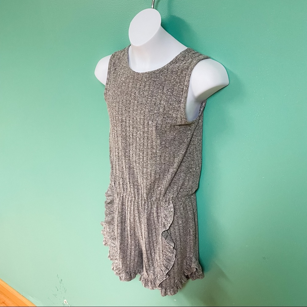 Sovereign Code Gray Kay Ruffle Romper Girls Size 8 - Picture 4 of 9